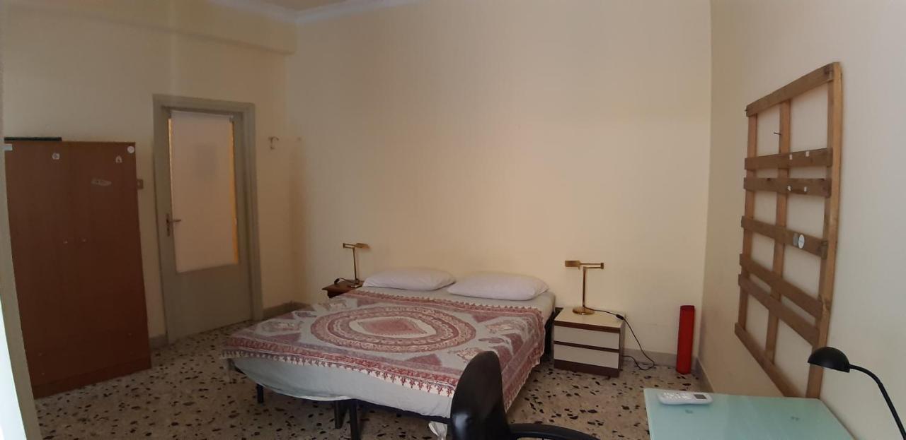 Stanza Privata In Appartamento Per Smart Working, Digital Nomads O Coliving Palermo Eksteriør billede