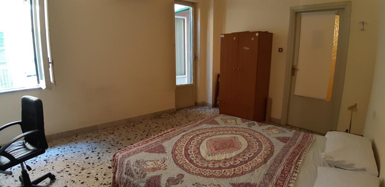 Stanza Privata In Appartamento Per Smart Working, Digital Nomads O Coliving Palermo Eksteriør billede