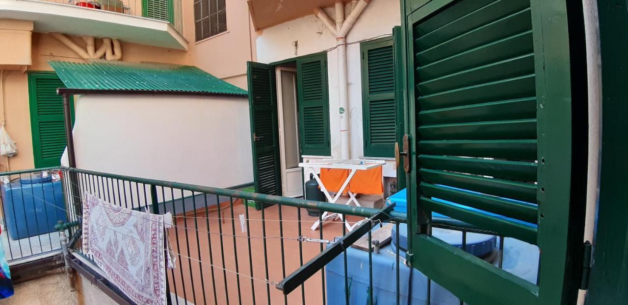 Stanza Privata In Appartamento Per Smart Working, Digital Nomads O Coliving Palermo Eksteriør billede